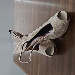 Moda Beige Snake Skin Slingback Pump